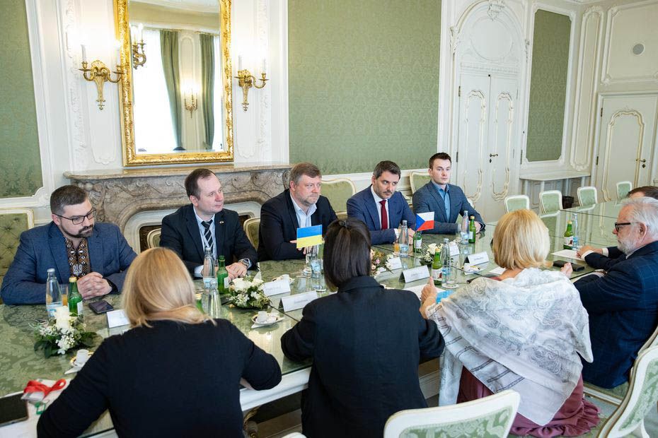 Україна — ключ до безпеки Європи: підсумки візиту до Чехії Першого віцеспікера Олександра Корнієнка